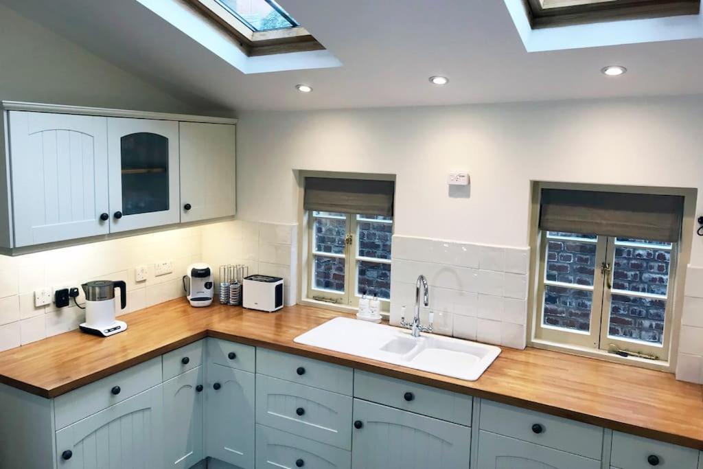 Grade II Townhouse, Ledbury Villa Exterior foto